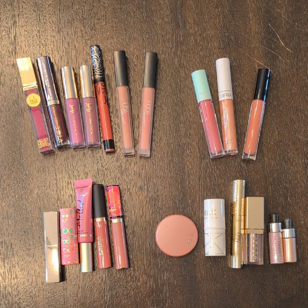 Luxury Makeup Lot of 21 Lipstick, Lipgloss, Blush, Tarte, Urban Decay, Kat Von D